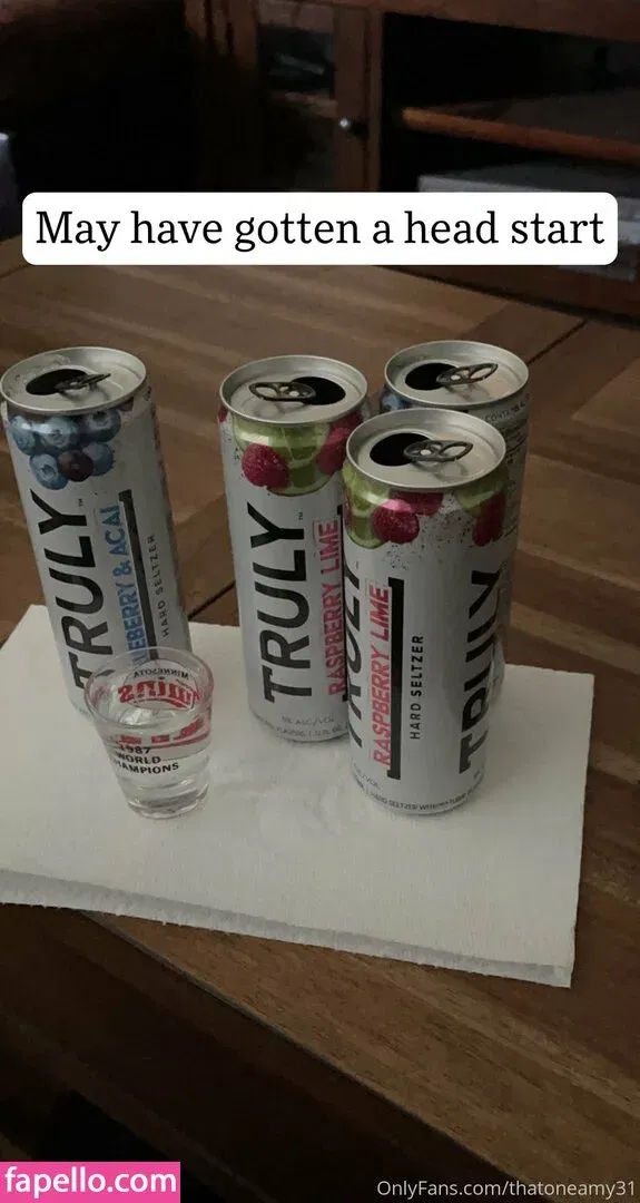 thatoneamy31 Onlyfans Photo Gallery 