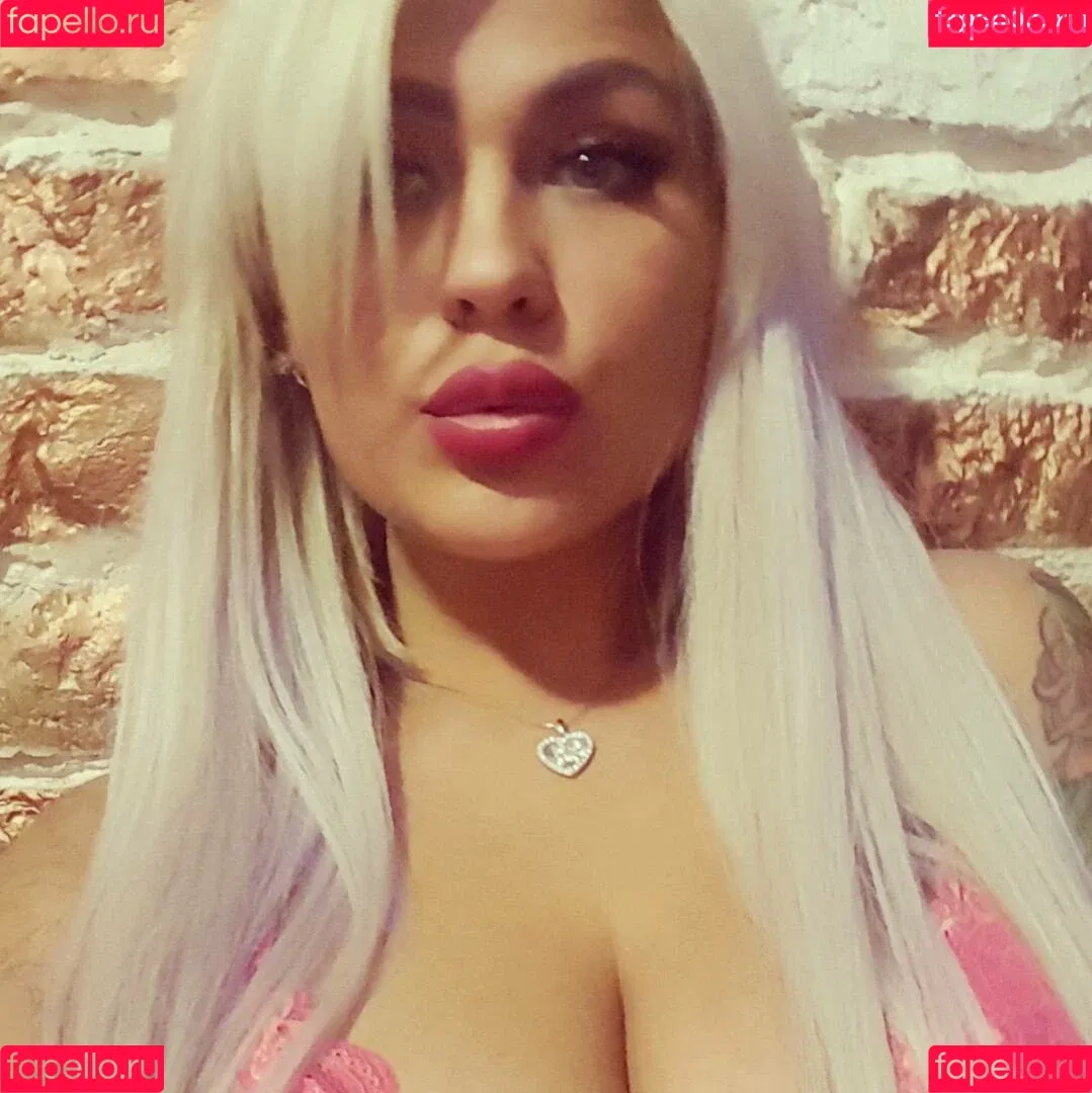 Marina Burnashova Onlyfans Photo Gallery 