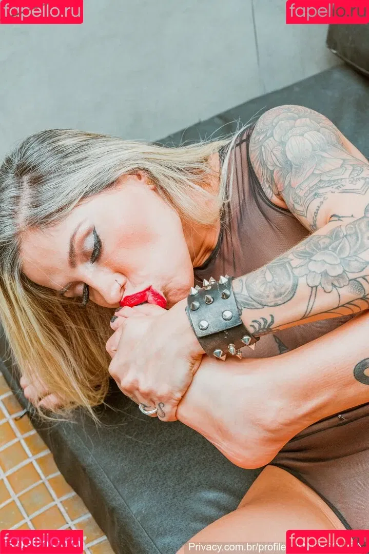 Vanessa Mesquita Onlyfans Photo Gallery 