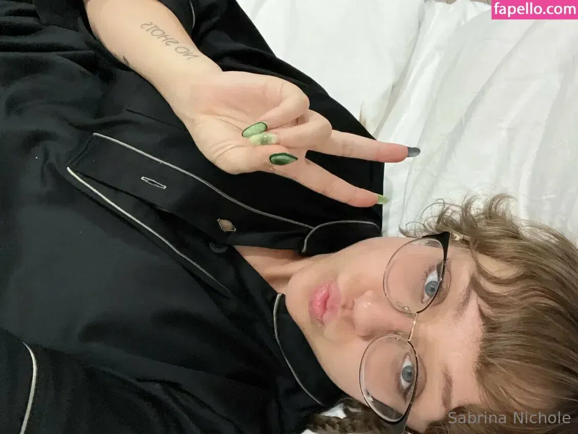 SabrinaNichole Onlyfans Photo Gallery 