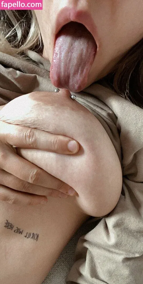 SabrinaNichole Onlyfans Photo Gallery 