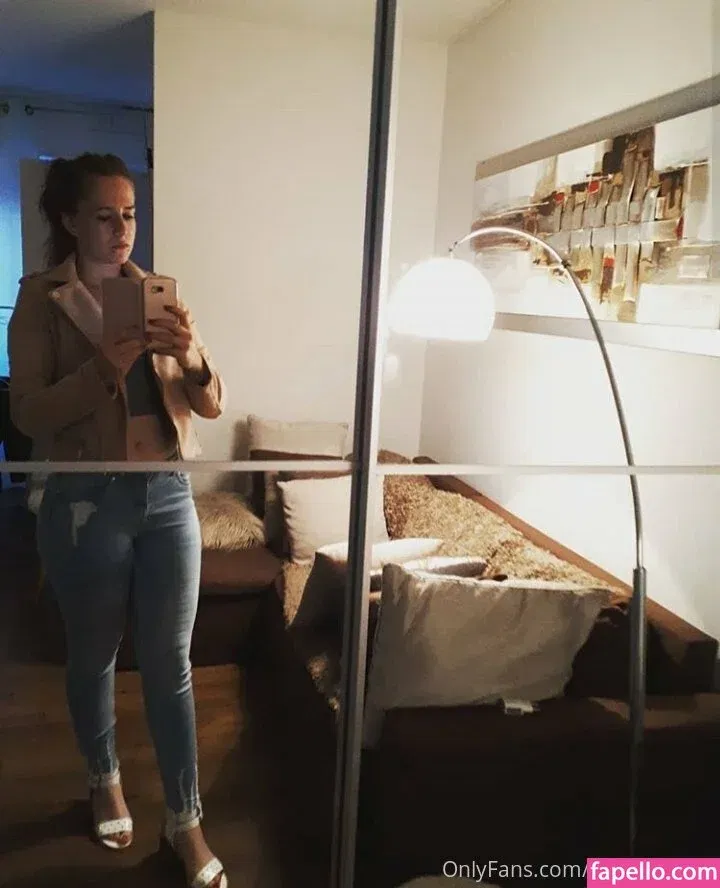 isabellaboth Onlyfans Photo Gallery 