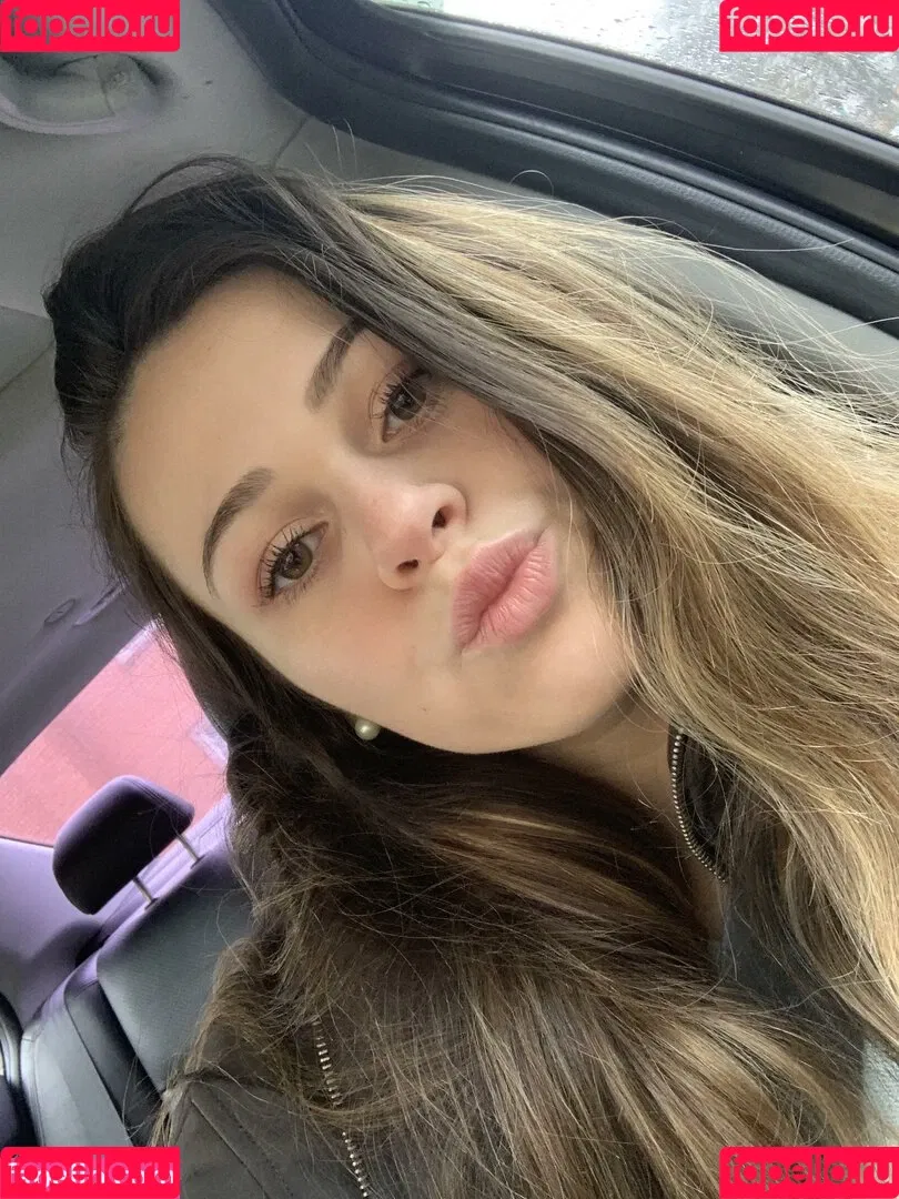 BaeBrii Onlyfans Photo Gallery 