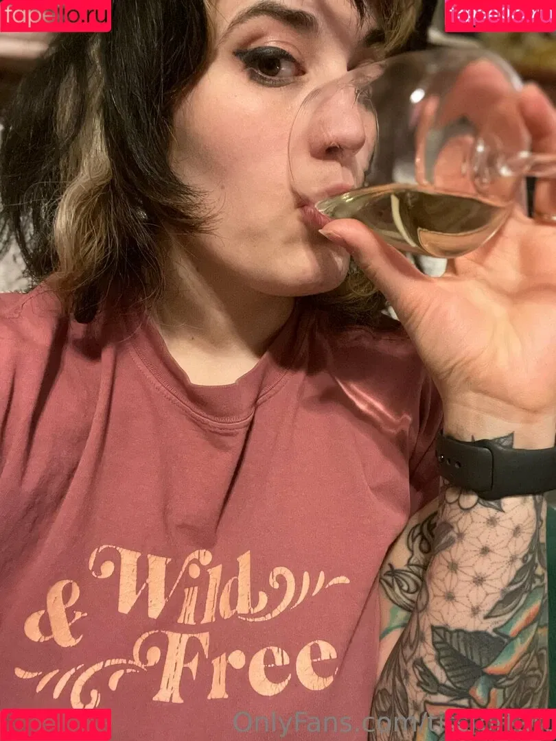 titsfortatt Onlyfans Photo Gallery 