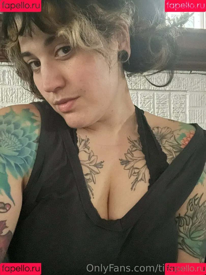 titsfortatt Onlyfans Photo Gallery 