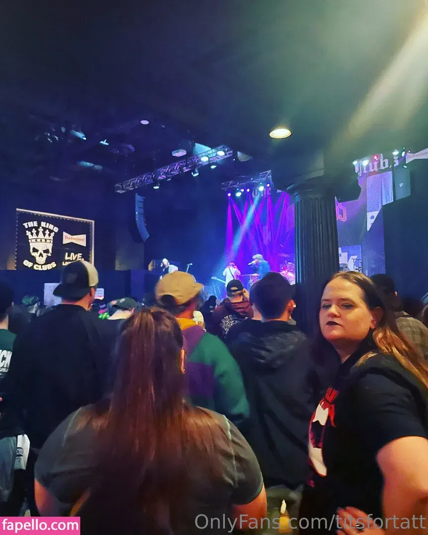 titsfortatt Onlyfans Photo Gallery 