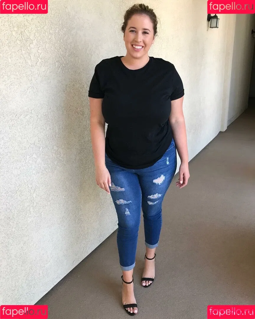 Lo Sangstaaa Onlyfans Photo Gallery 