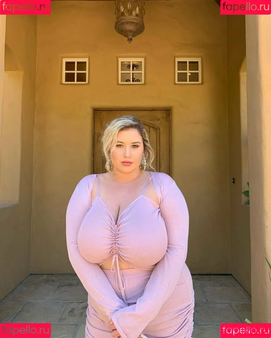 Lo Sangstaaa Onlyfans Photo Gallery 