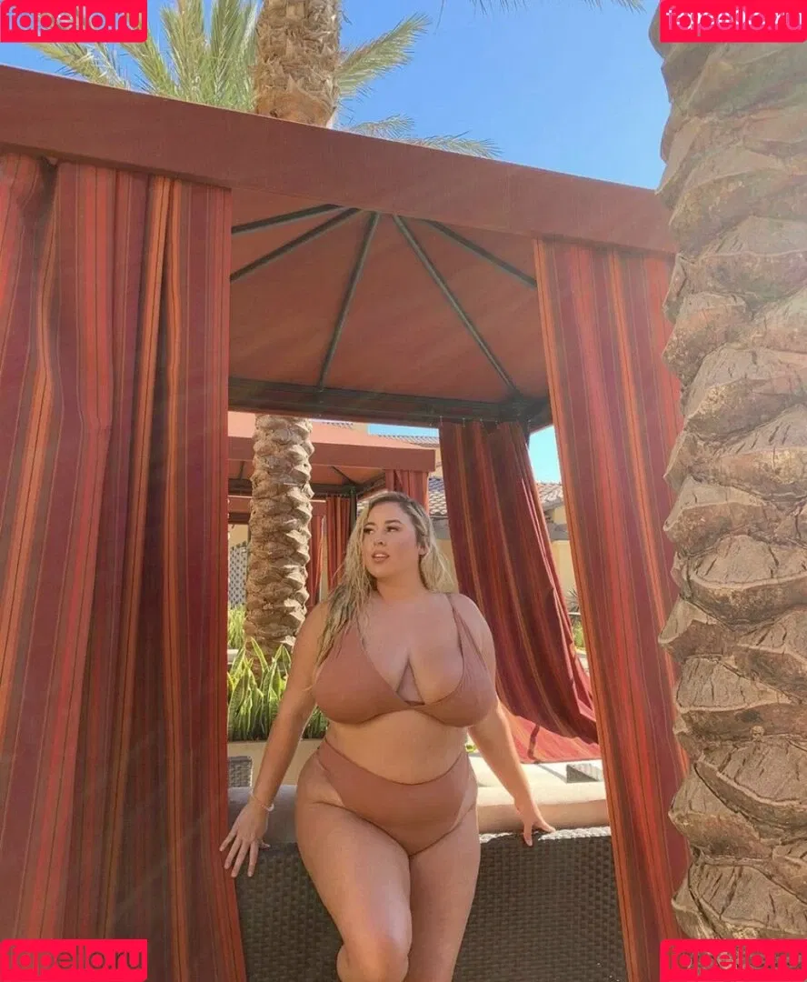 Lo Sangstaaa Onlyfans Photo Gallery 