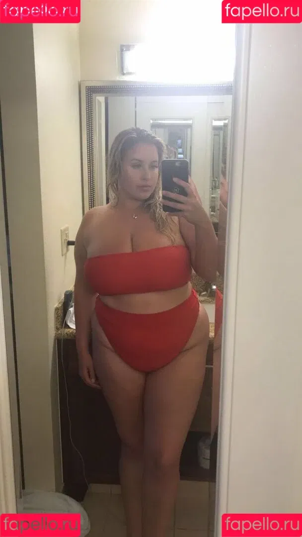 Lo Sangstaaa Onlyfans Photo Gallery 