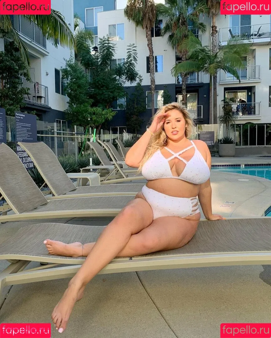 Lo Sangstaaa Onlyfans Photo Gallery 