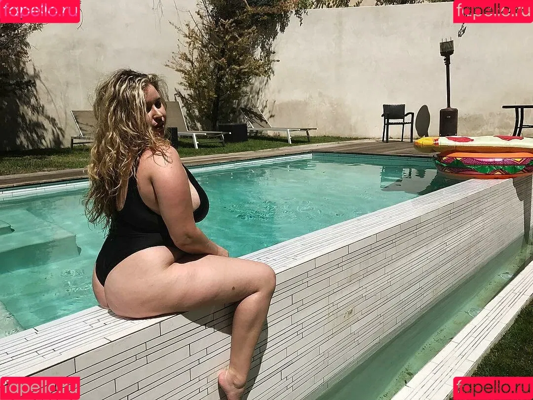 Lo Sangstaaa Onlyfans Photo Gallery 
