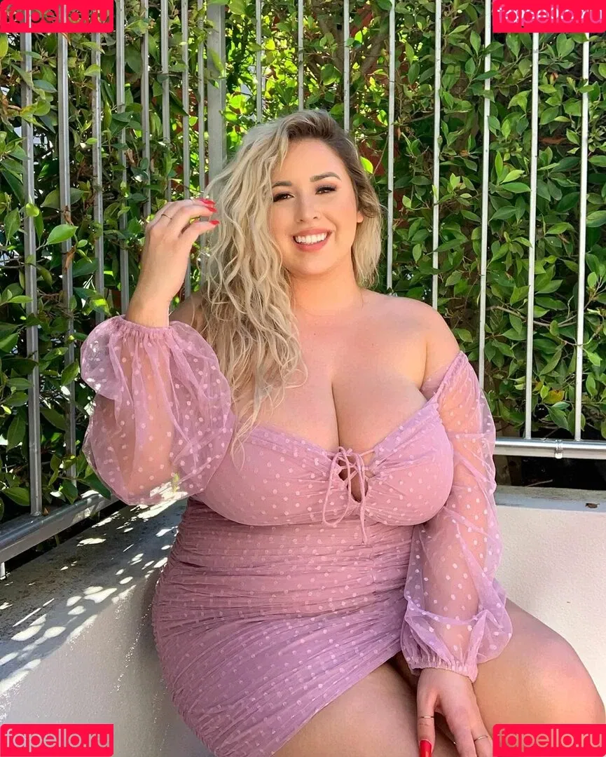 Lo Sangstaaa Onlyfans Photo Gallery 
