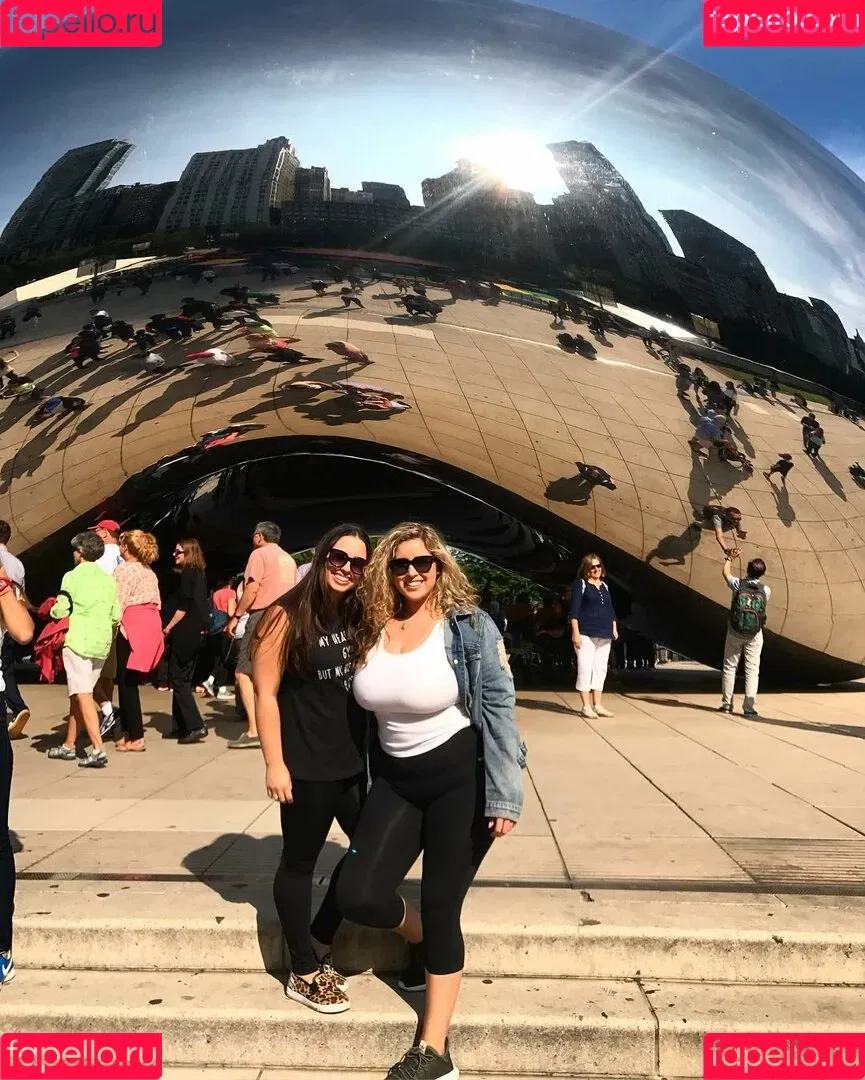 Lo Sangstaaa Onlyfans Photo Gallery 