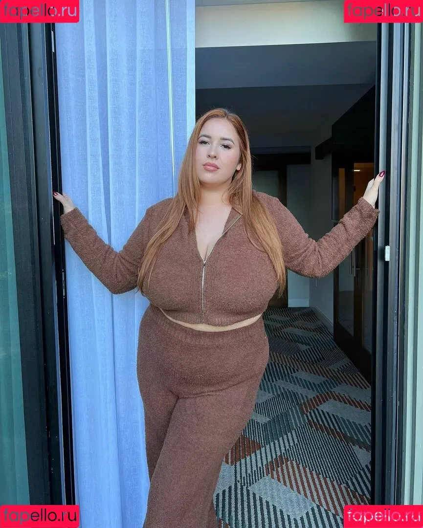 Lo Sangstaaa Onlyfans Photo Gallery 