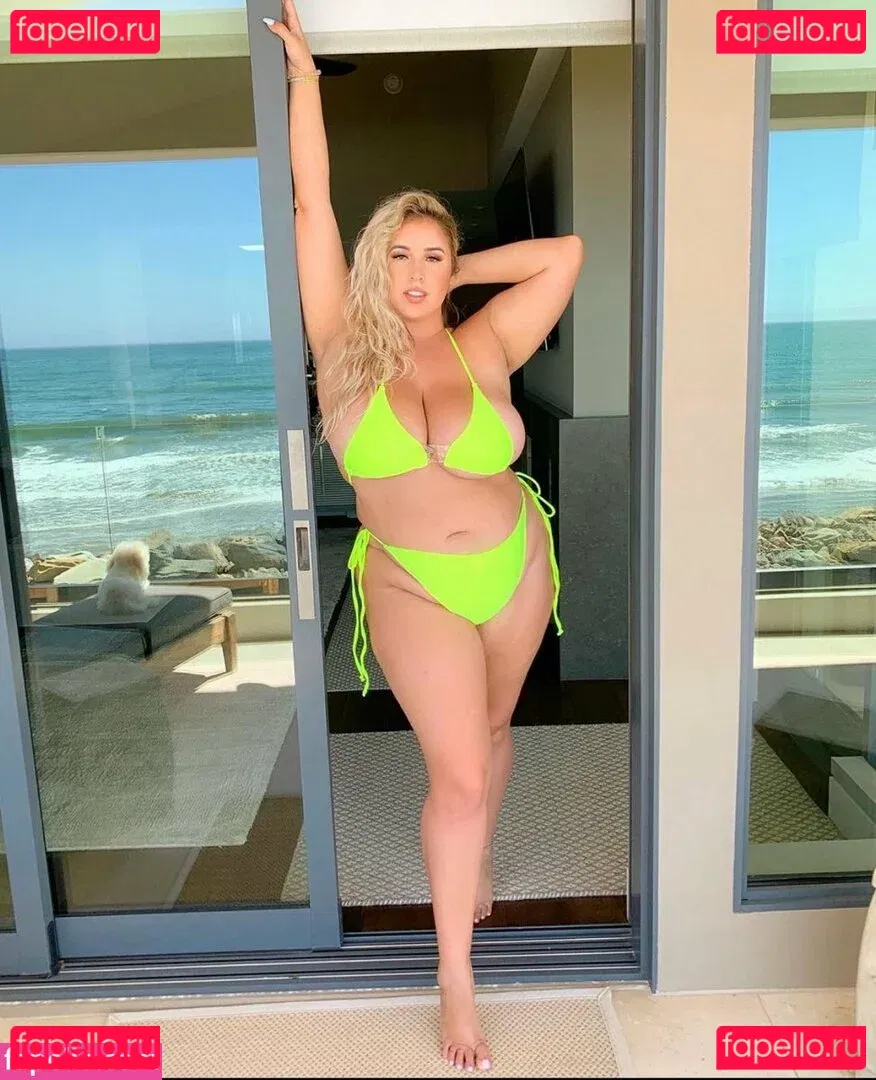 Lo Sangstaaa Onlyfans Photo Gallery 