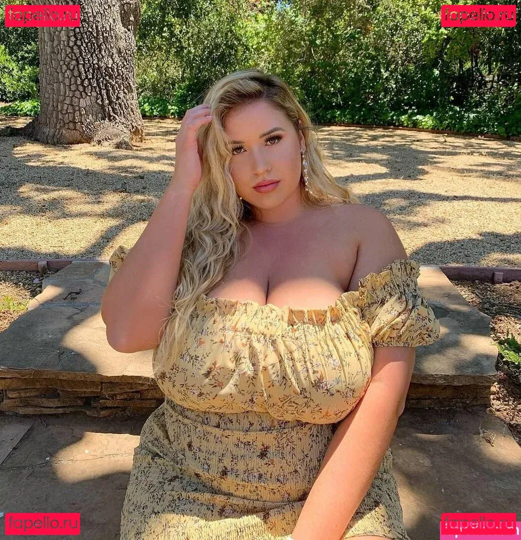 Lo Sangstaaa Onlyfans Photo Gallery 