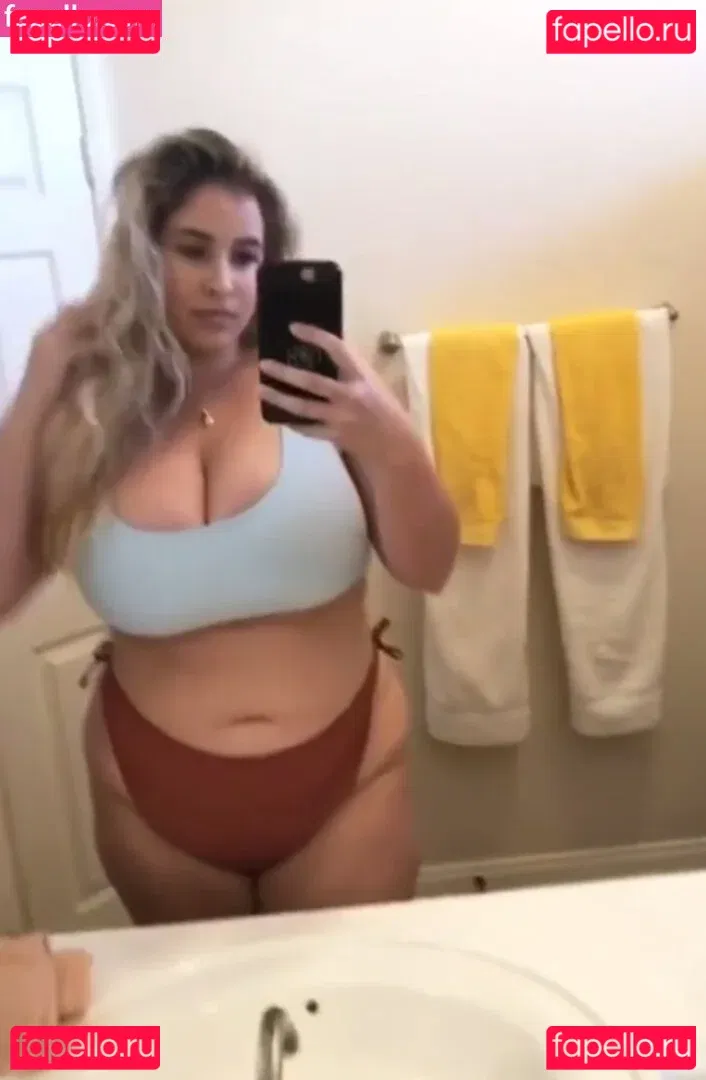 Lo Sangstaaa Onlyfans Photo Gallery 