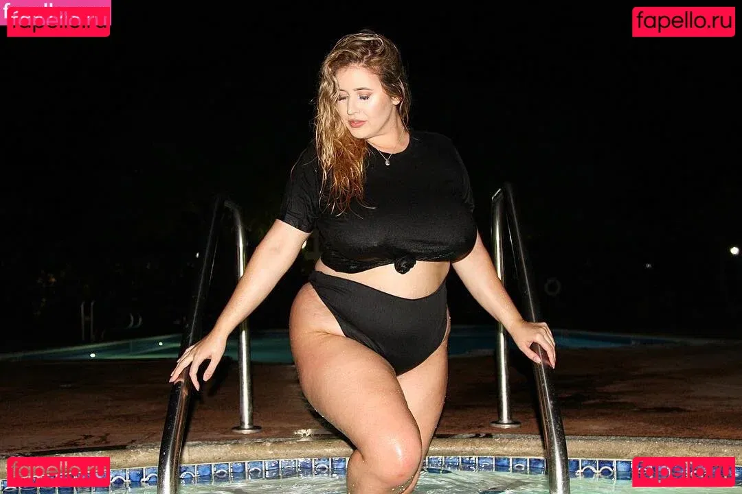 Lo Sangstaaa Onlyfans Photo Gallery 