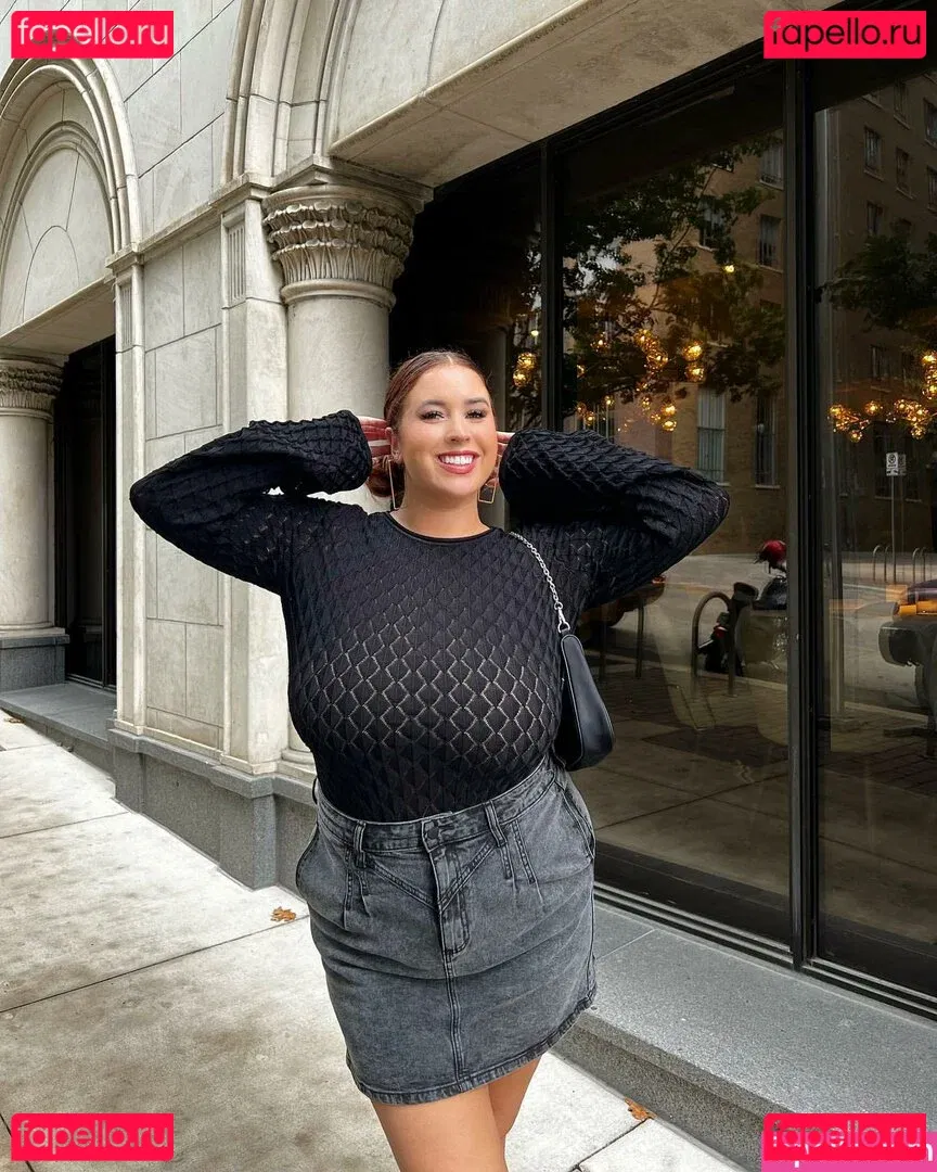 Lo Sangstaaa Onlyfans Photo Gallery 