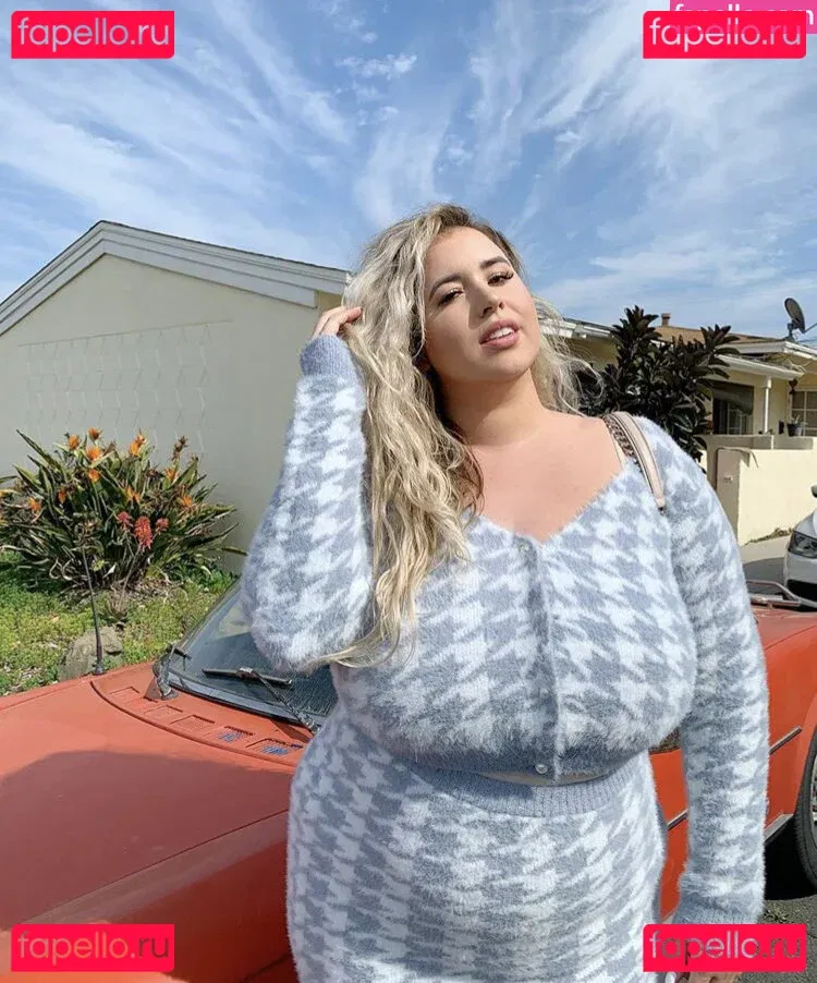 Lo Sangstaaa Onlyfans Photo Gallery 