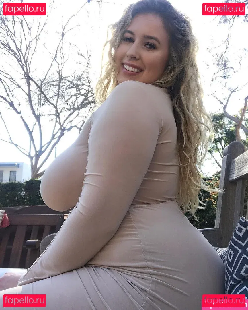 Lo Sangstaaa Onlyfans Photo Gallery 