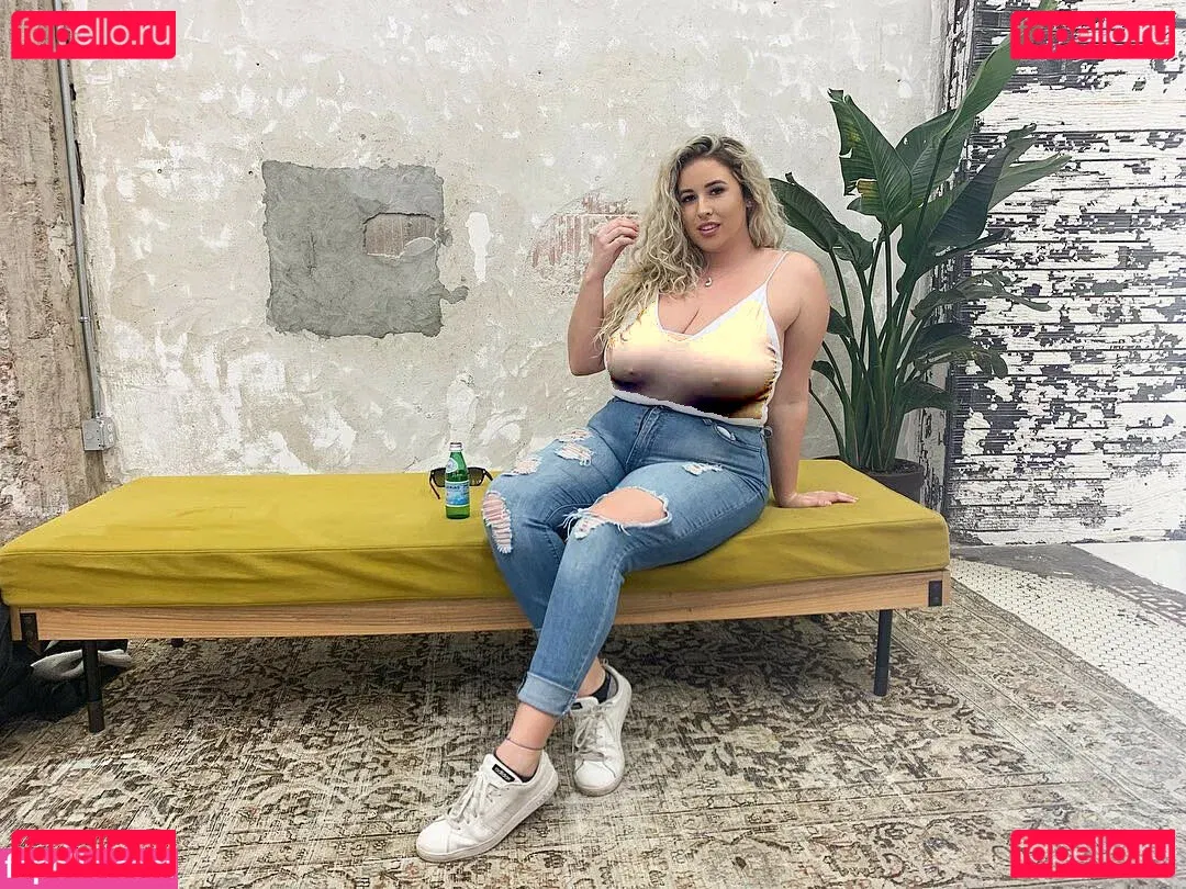 Lo Sangstaaa Onlyfans Photo Gallery 