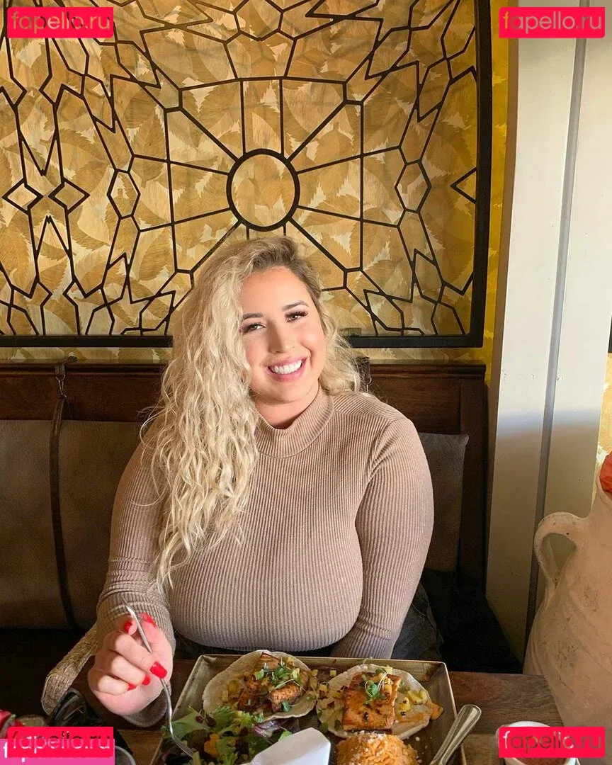 Lo Sangstaaa Onlyfans Photo Gallery 