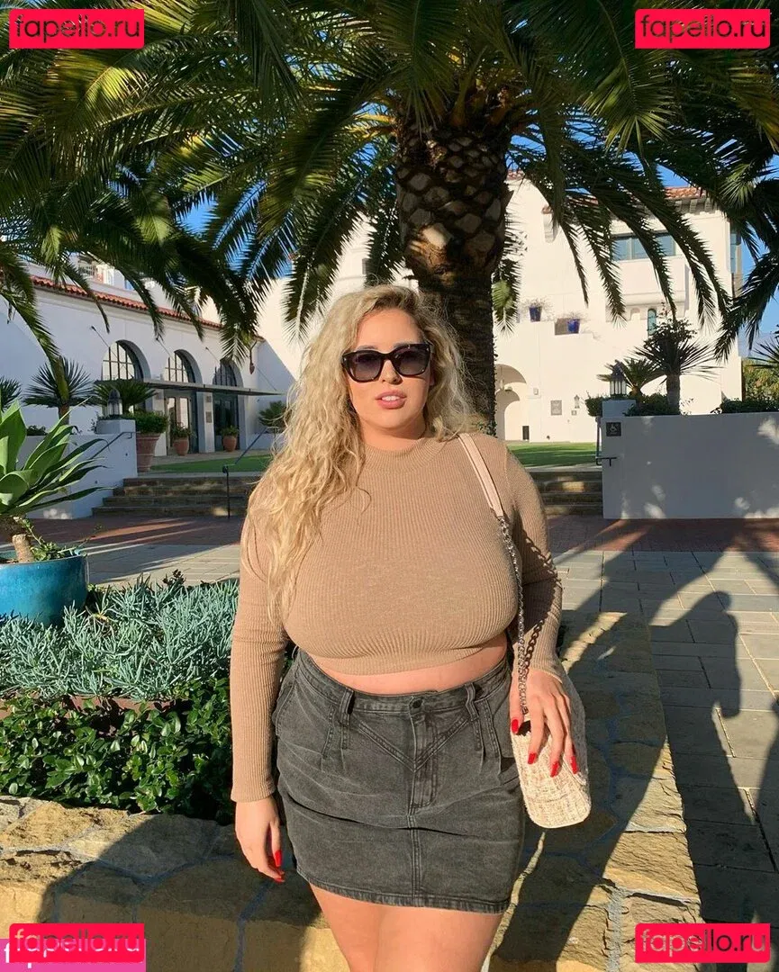 Lo Sangstaaa Onlyfans Photo Gallery 