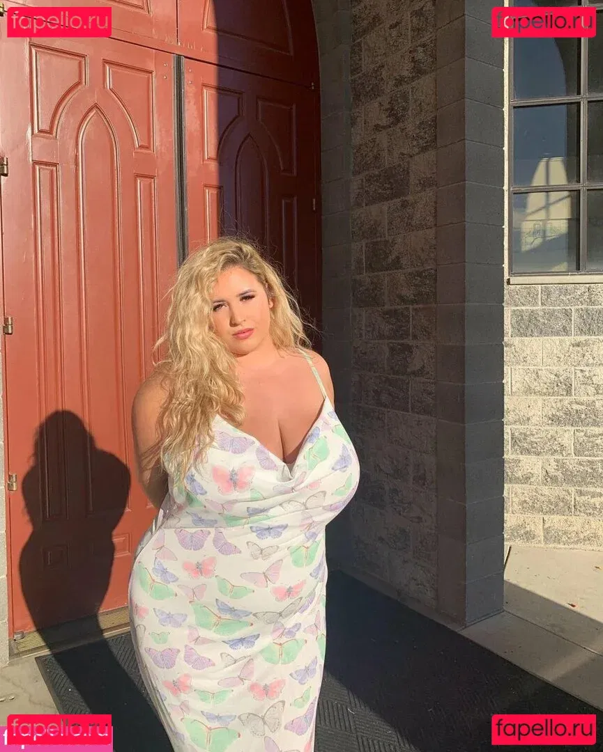 Lo Sangstaaa Onlyfans Photo Gallery 