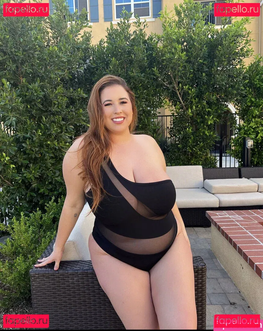 Lo Sangstaaa Onlyfans Photo Gallery 