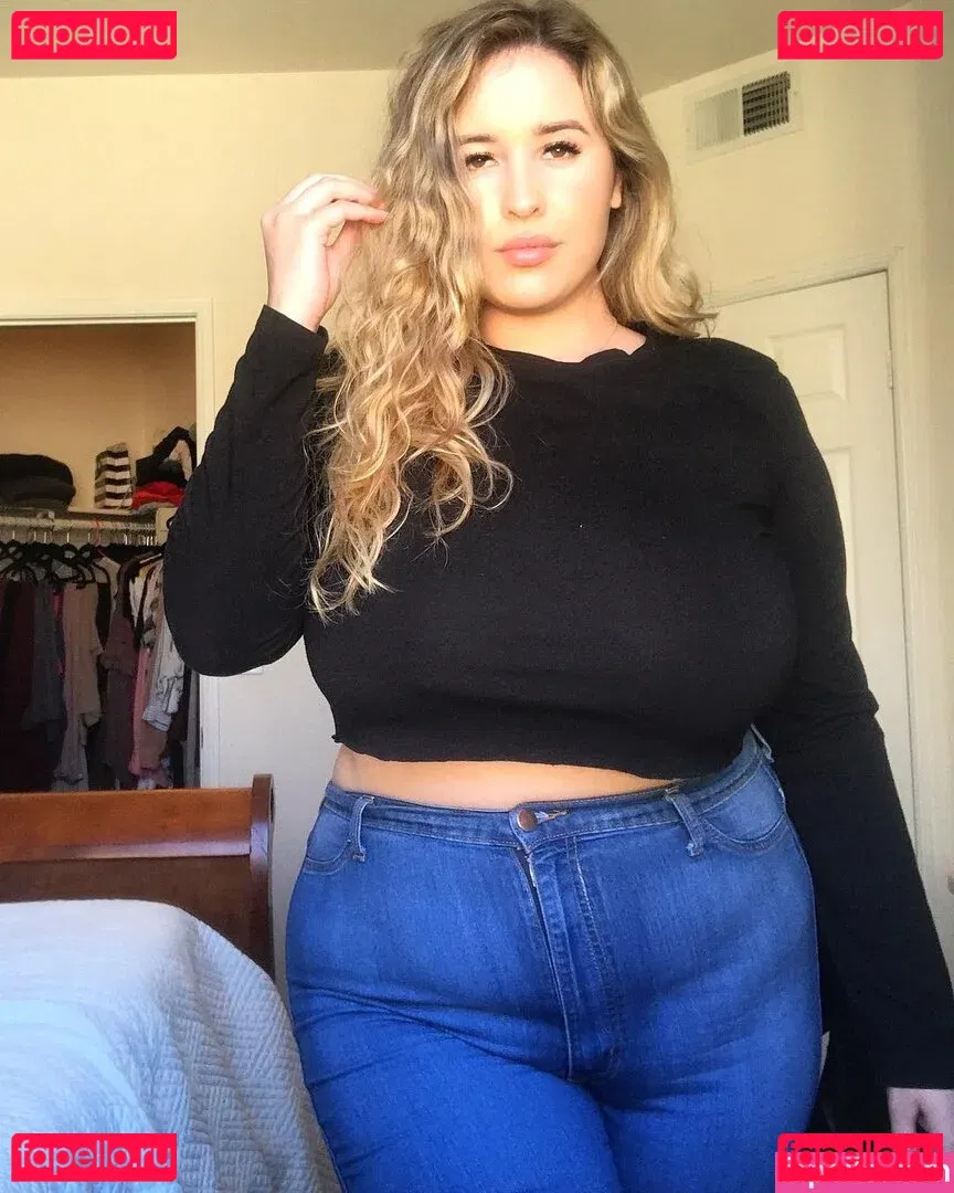 Lo Sangstaaa Onlyfans Photo Gallery 