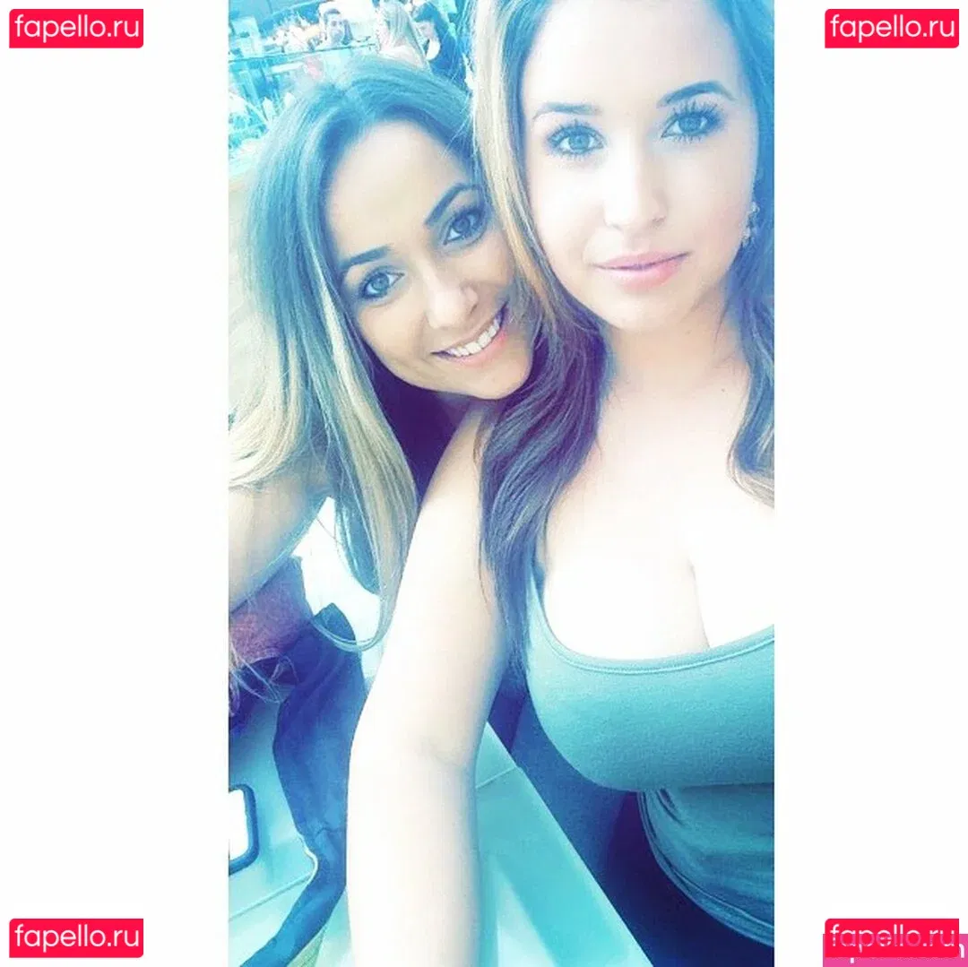 Lo Sangstaaa Onlyfans Photo Gallery 