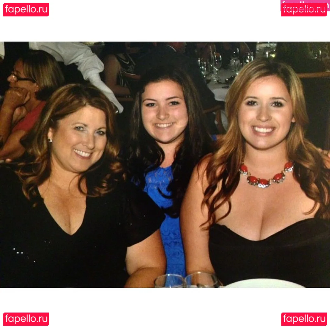 Lo Sangstaaa Onlyfans Photo Gallery 