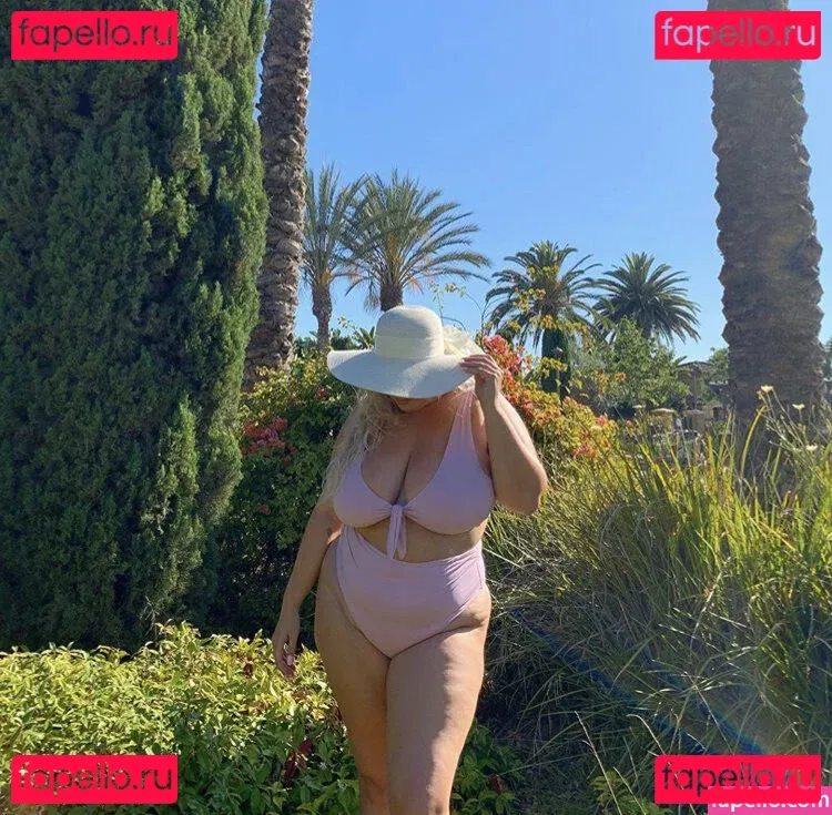 Lo Sangstaaa Onlyfans Photo Gallery 