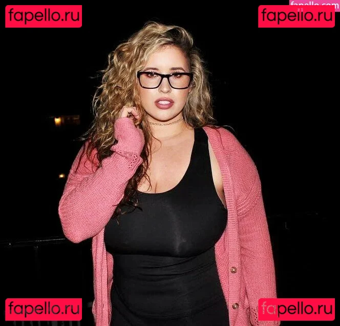 Lo Sangstaaa Onlyfans Photo Gallery 