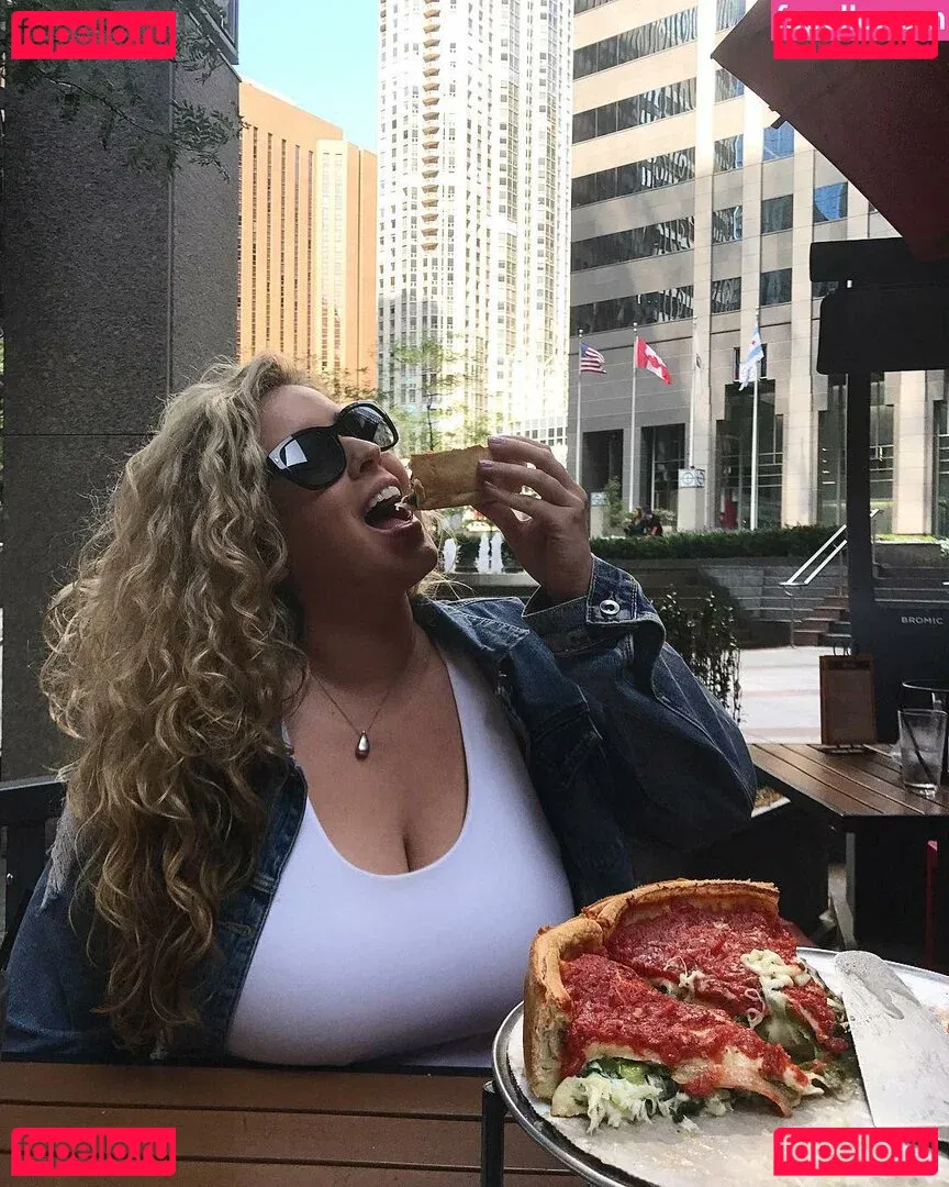 Lo Sangstaaa Onlyfans Photo Gallery 