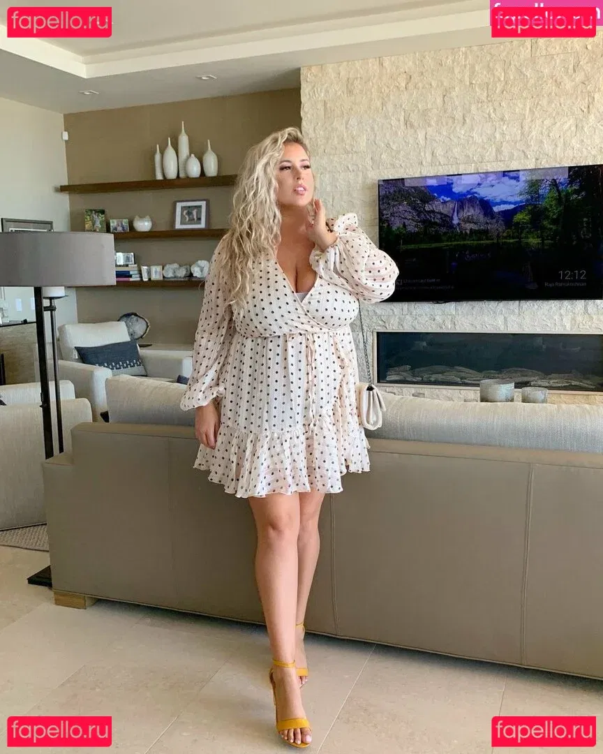 Lo Sangstaaa Onlyfans Photo Gallery 