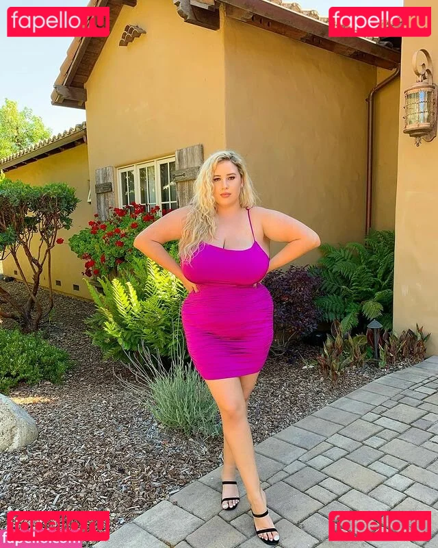 Lo Sangstaaa Onlyfans Photo Gallery 