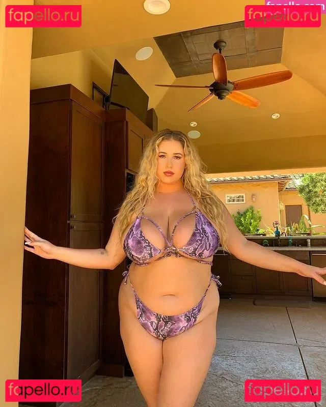 Lo Sangstaaa Onlyfans Photo Gallery 