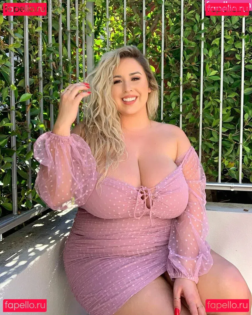 Lo Sangstaaa Onlyfans Photo Gallery 