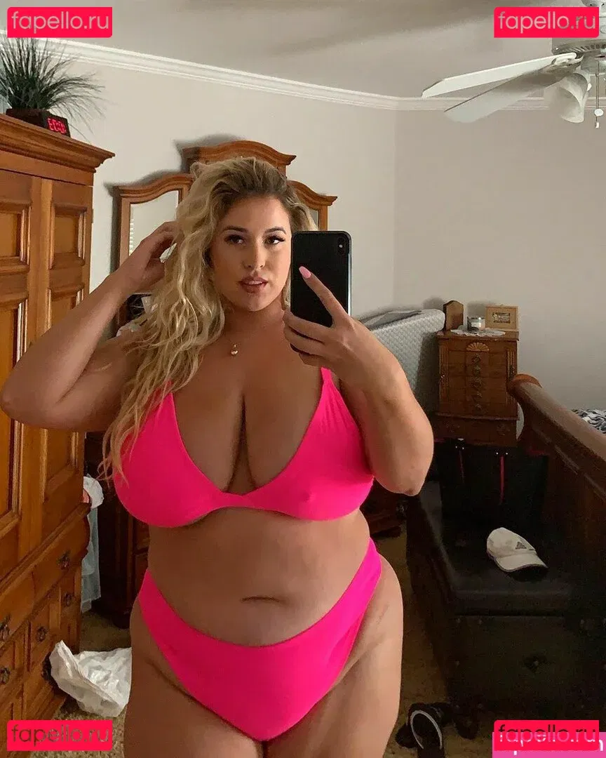 Lo Sangstaaa Onlyfans Photo Gallery 