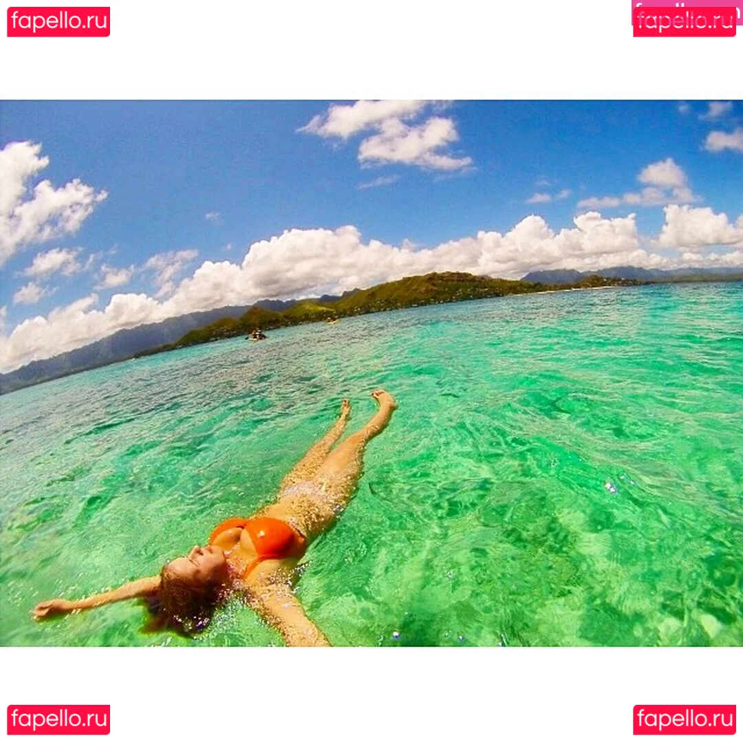 Lo Sangstaaa Onlyfans Photo Gallery 