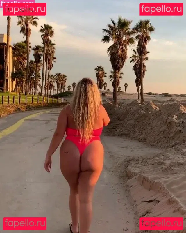 Lo Sangstaaa Onlyfans Photo Gallery 