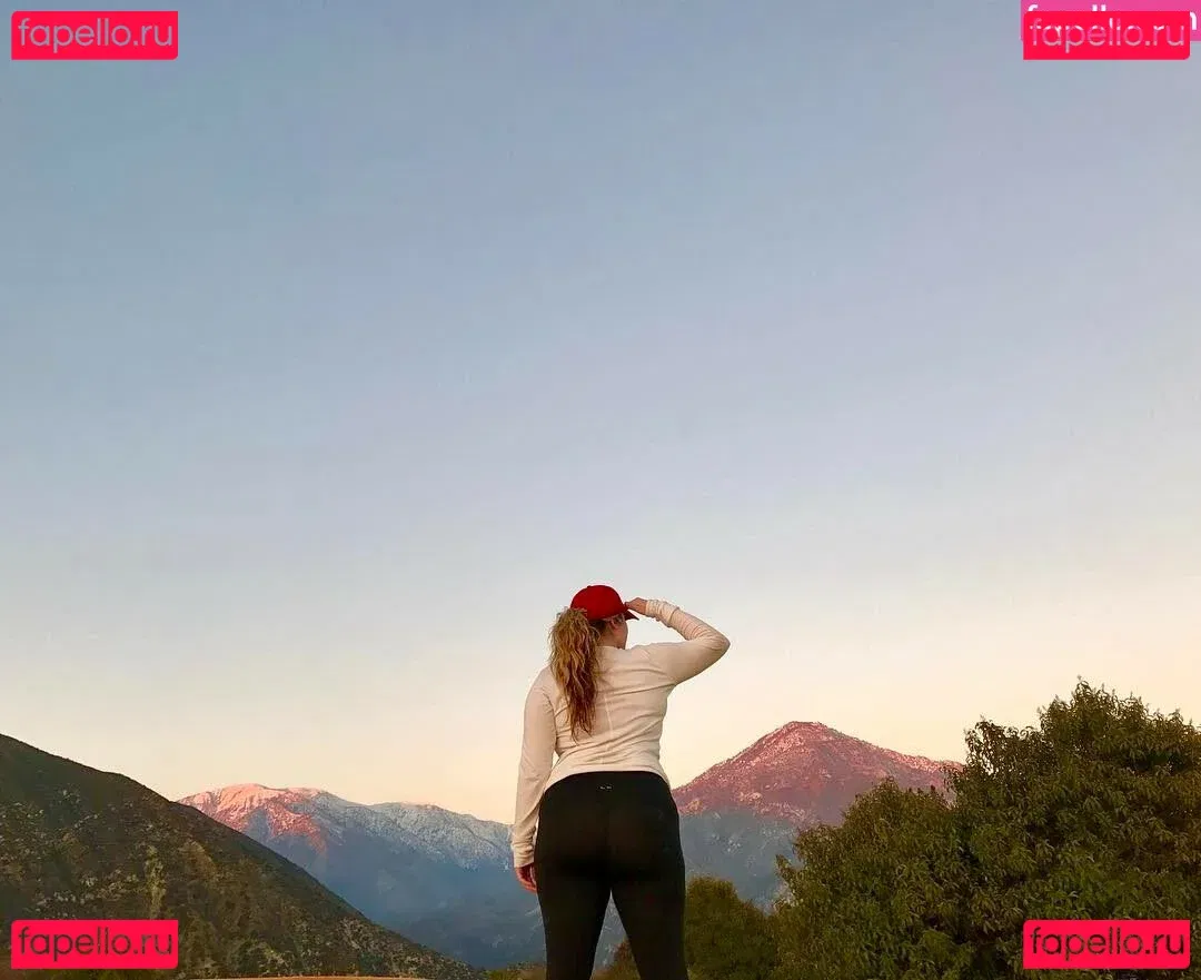 Lo Sangstaaa Onlyfans Photo Gallery 