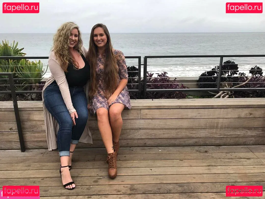 Lo Sangstaaa Onlyfans Photo Gallery 