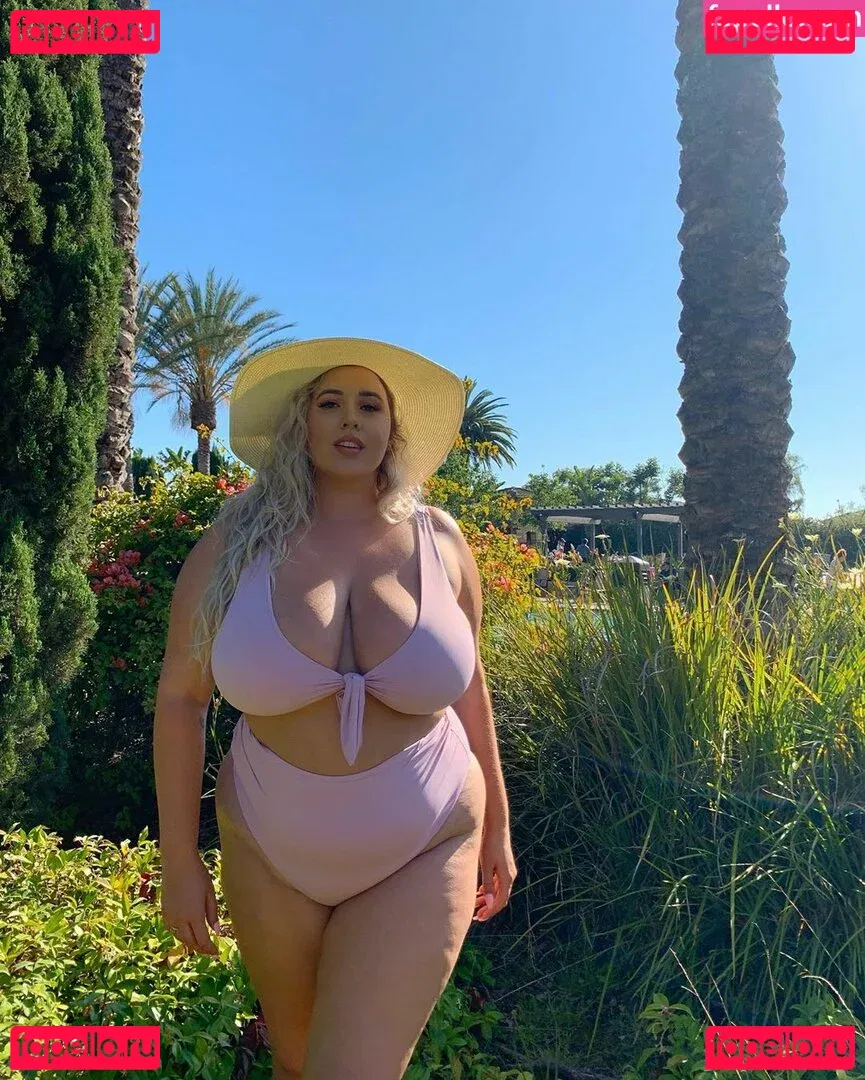 Lo Sangstaaa Onlyfans Photo Gallery 