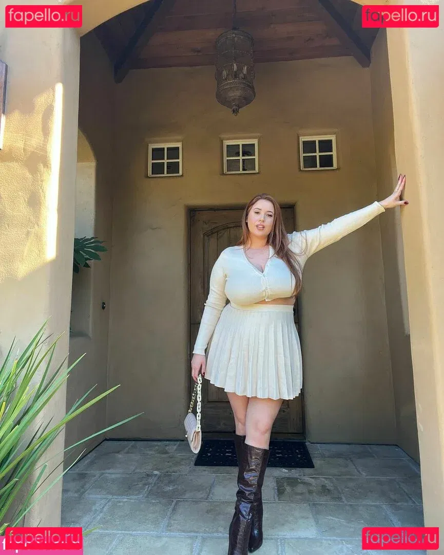 Lo Sangstaaa Onlyfans Photo Gallery 