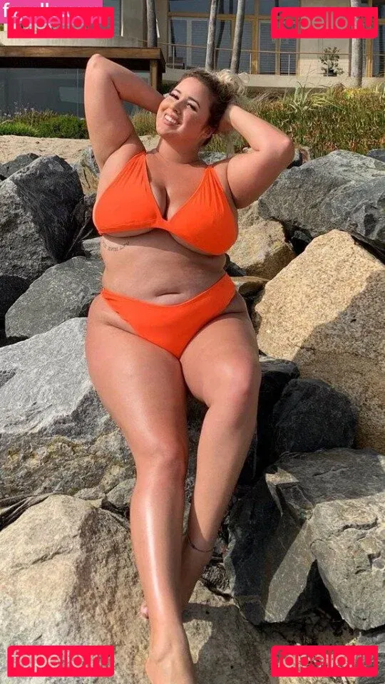 Lo Sangstaaa Onlyfans Photo Gallery 