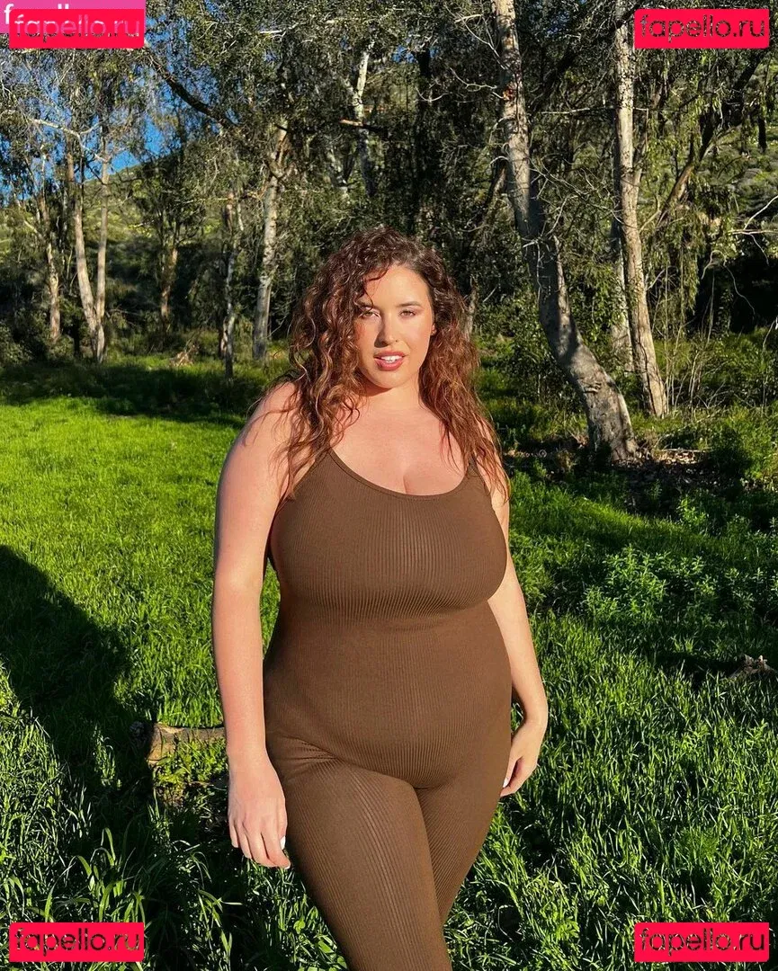 Lo Sangstaaa Onlyfans Photo Gallery 